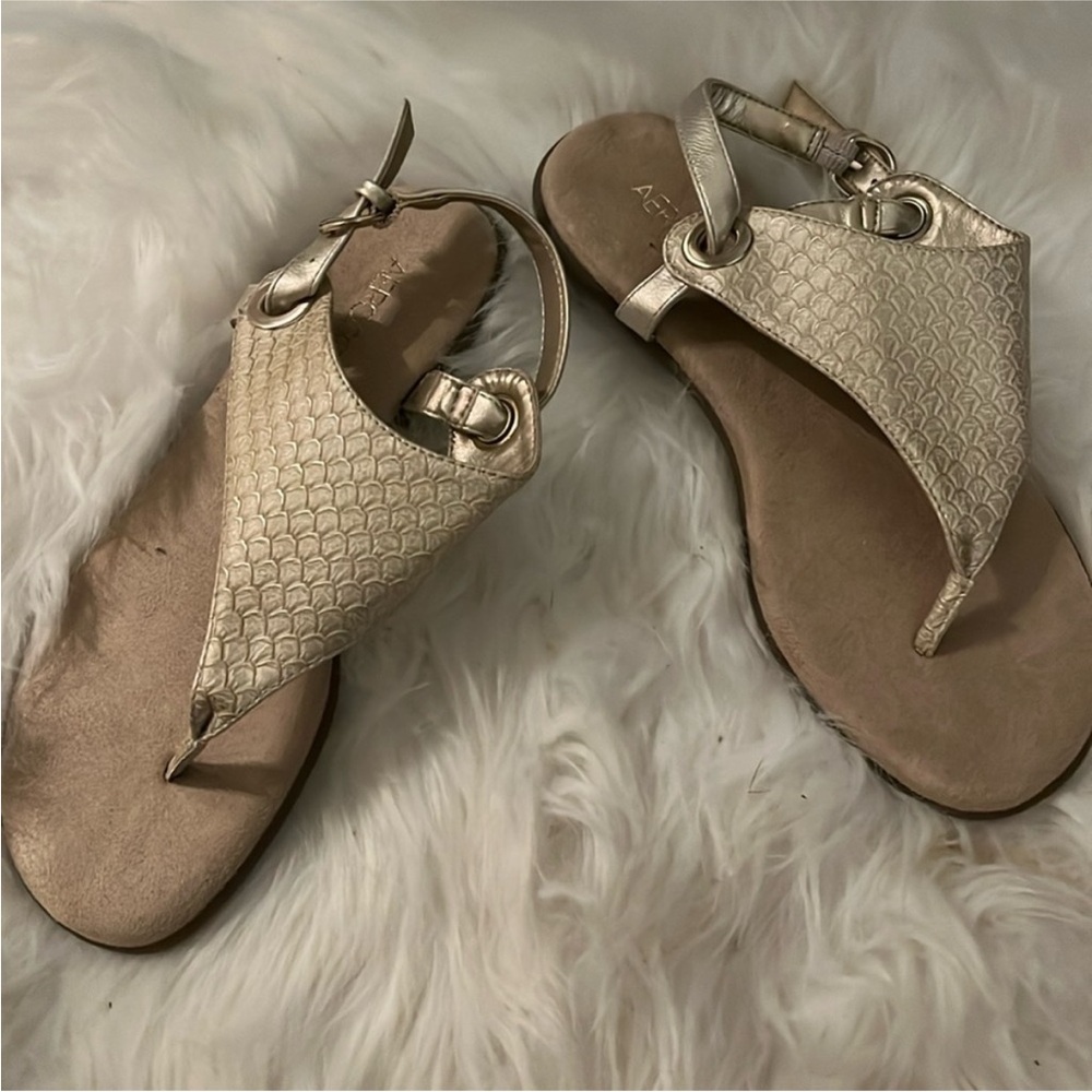 AEROSOLES SANDALS